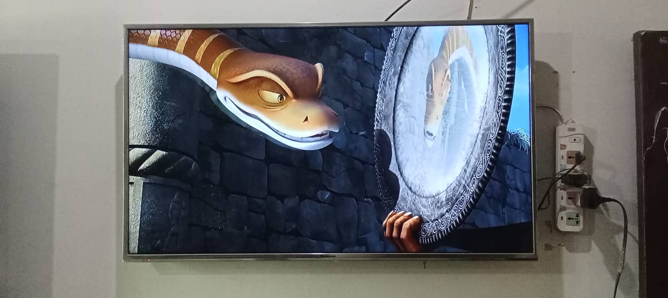 50" Smart led for sale urgent 1