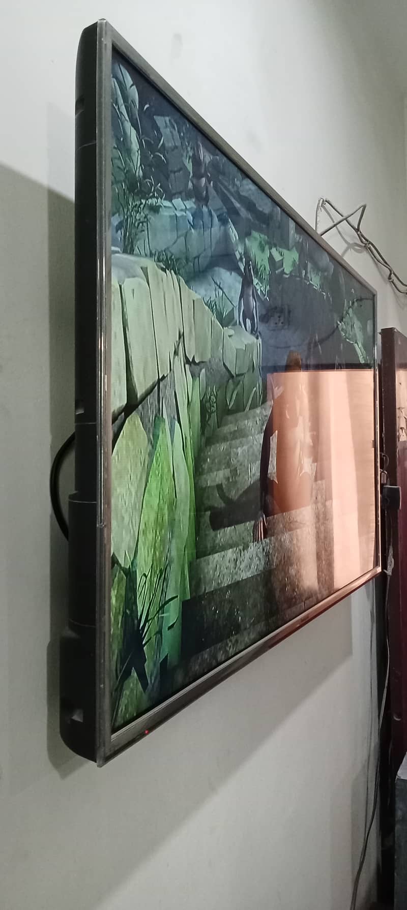 50" Smart led for sale urgent 2