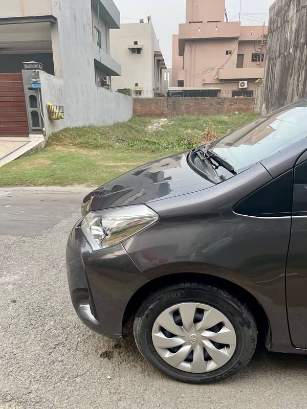 Toyota Vitz 2018 14