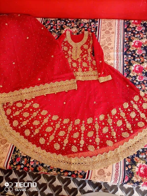 selling a bridal lehnga 2