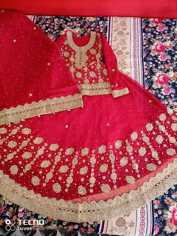 selling a bridal lehnga 3