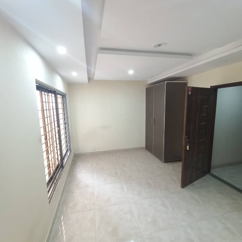 1 Bed Flat For Rent in Bahria Town Lahore 2