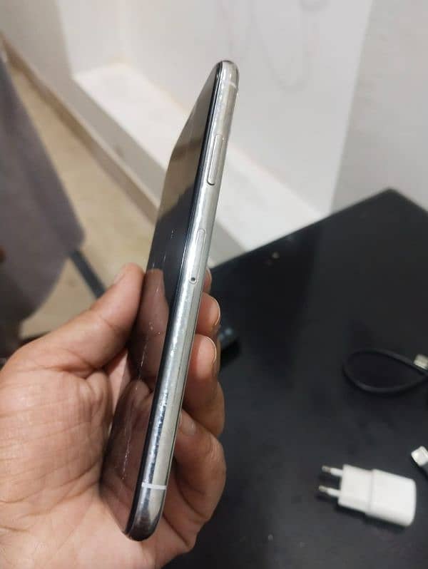 iphone x 64gb factory kbhi kbhi Sim work krti ha 1