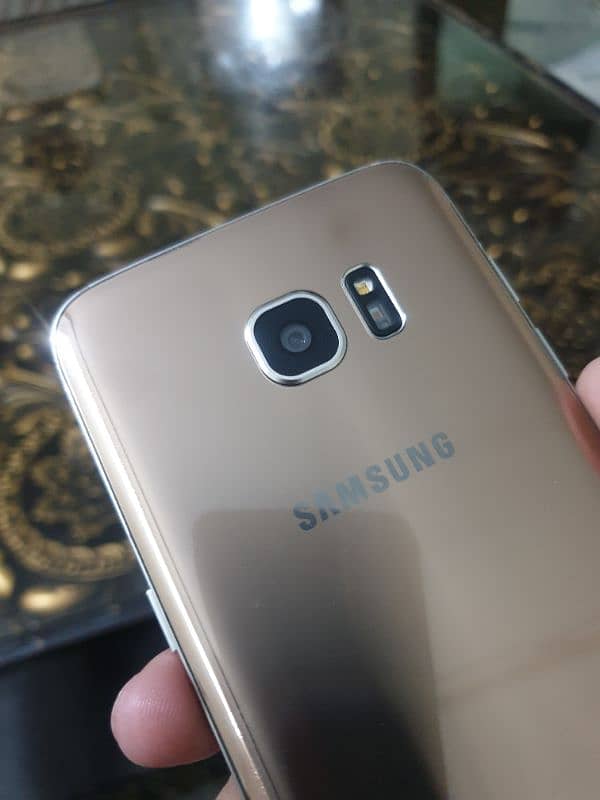 Samsung Galaxy S7 Edge Gold 10 by 10 4