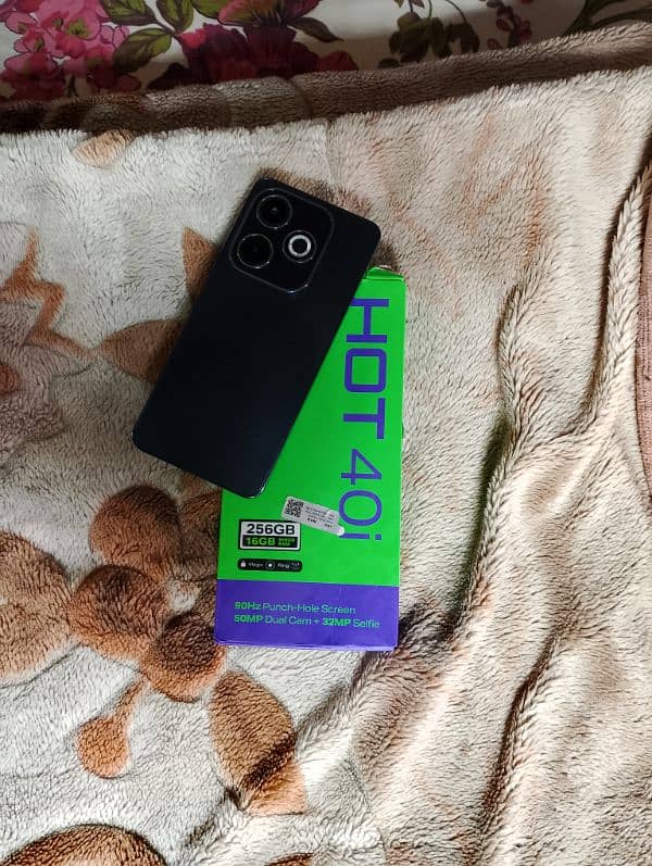 infinix hot 40 I 16 gb 256 gb 10 by 10 condition 0