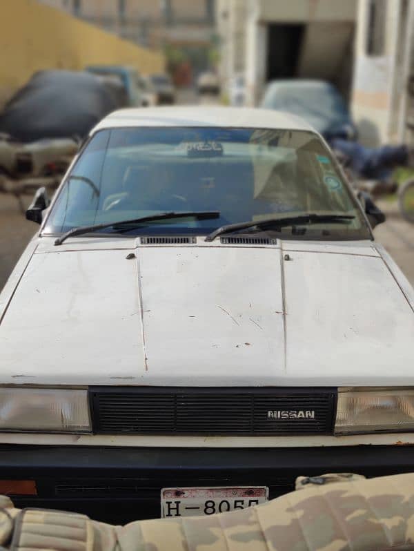 Nissan Sunny 1988 b2b original car zero metre drive 14