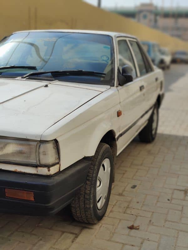 Nissan Sunny 1988 b2b original car zero metre drive 15