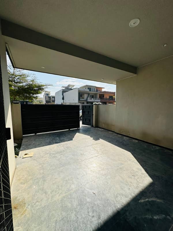 D17/2 MVHS pine villas phase 4 dubbl unite house available for rent 1