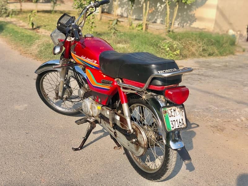 Honda CD 70cc good 0,3,7,0,4,2,0,1,8,2,6 1