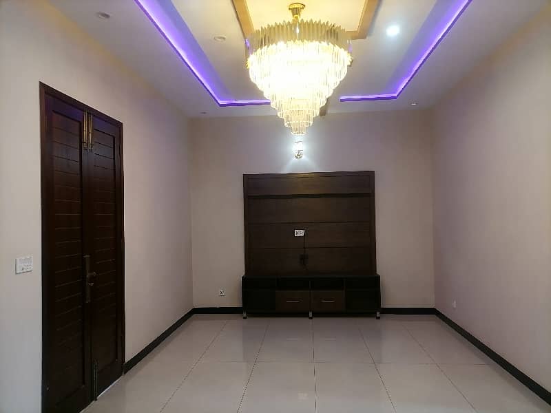 House For sale In Lahore 8