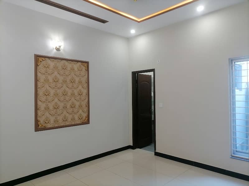 House For sale In Lahore 14