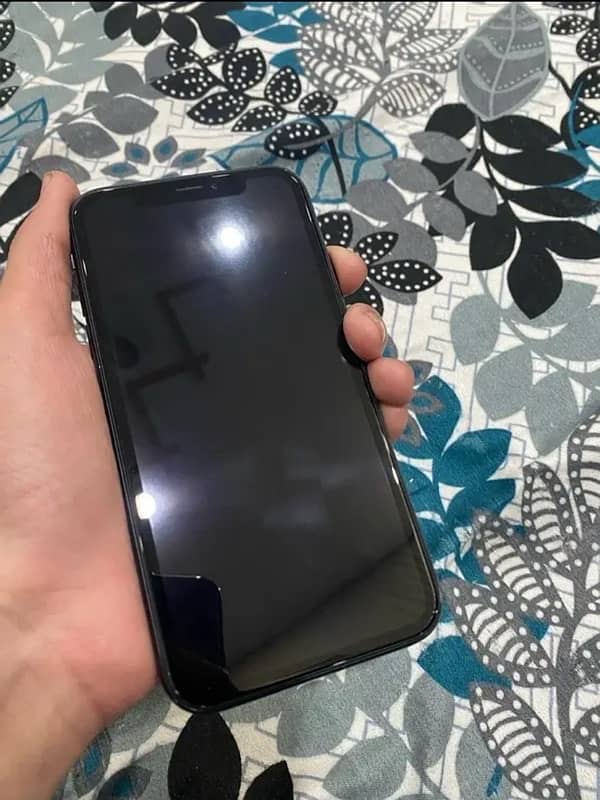 I phone Xr non pta 64gb Beattry 92 original exchange I phone 4