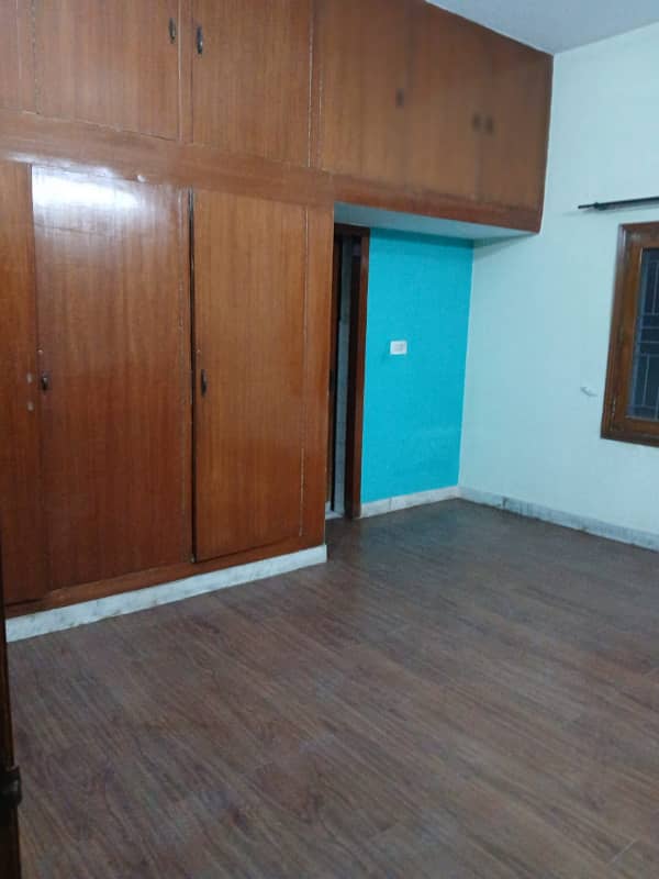 Beautiful upper portion for rent main Chaklala scheme 3 Rawalpindi 5