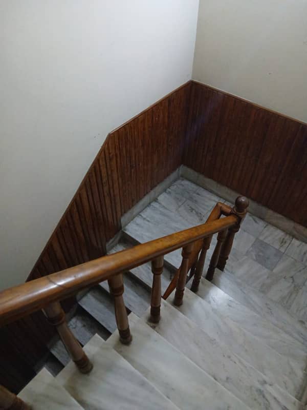 Beautiful upper portion for rent main Chaklala scheme 3 Rawalpindi 6