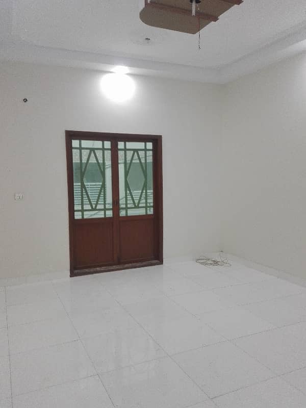 three bed dd 1st floor portion for tent in johar 6