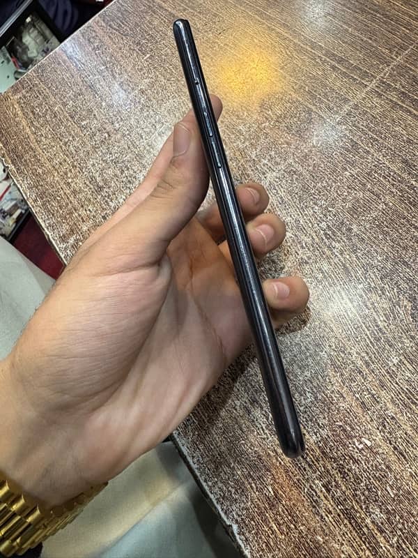 oppo f17 pro 8