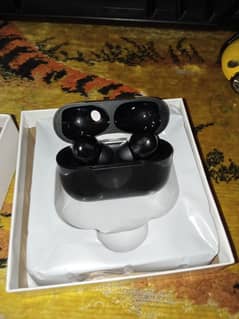 TWS black Airpods