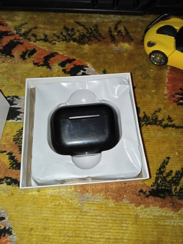 TWS black Airpods 3