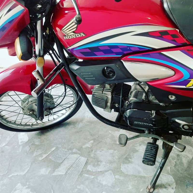 Honda Pridor 2016 0