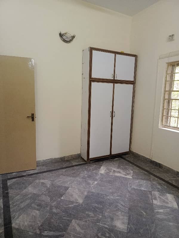 G-11 Real Pics Size 25 - 50 House For Sale Near Main Road And Markaz 2