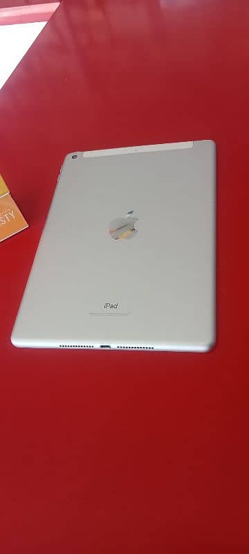 Apple iPad for Sale 7