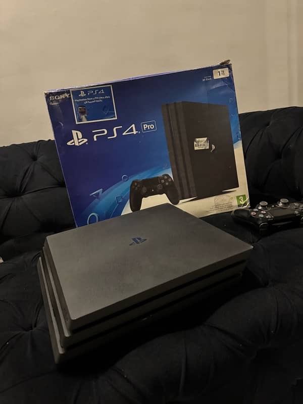 PS4 PRO 1TB 1