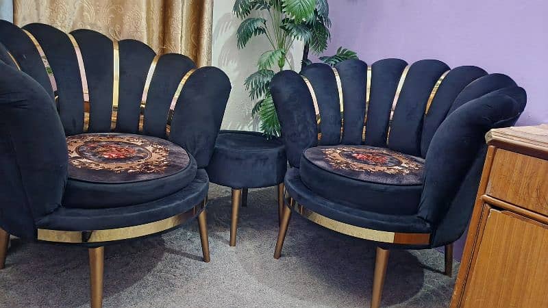 Bedroom Chairs Set with round table 2