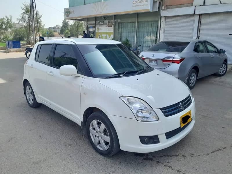 Suzuki Swift 2018 Suzuki Swift DLX 1.3 Navigation 2018 5