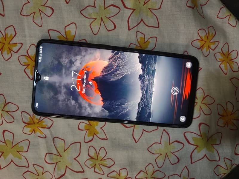 Samsung A70 pta approved with box 10/10 condition hay 3