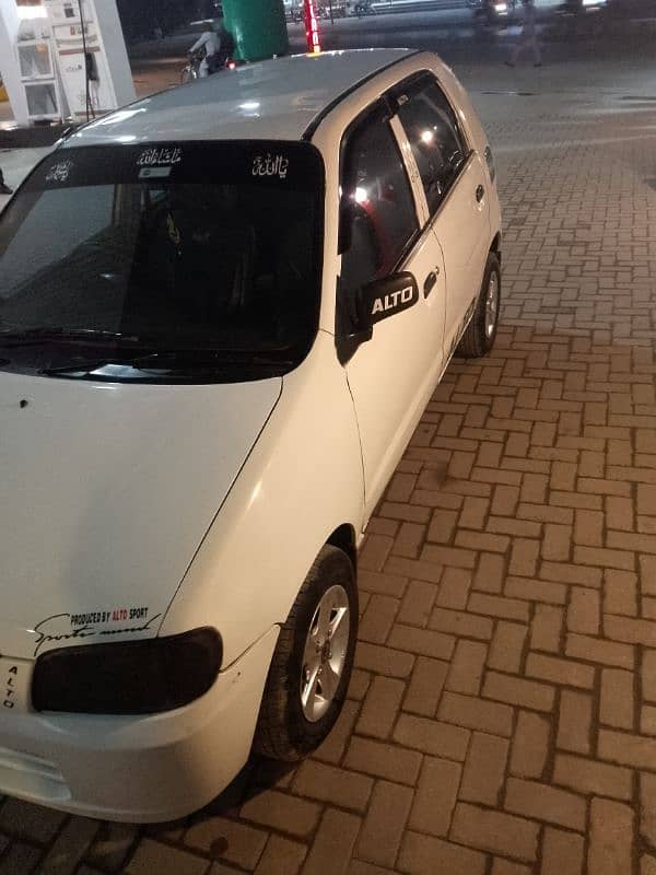 Suzuki Alto 2011 14