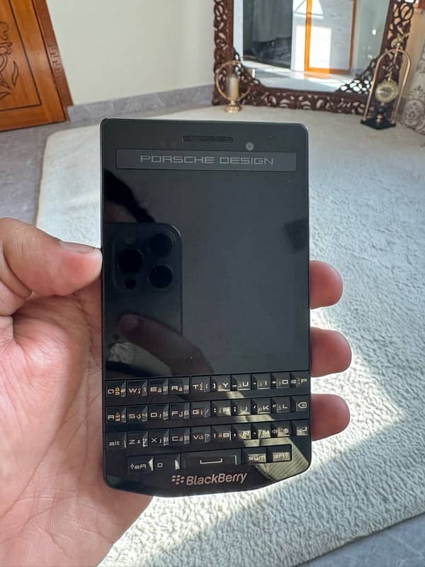 blackberry Porsche Design P9983 Like new 6