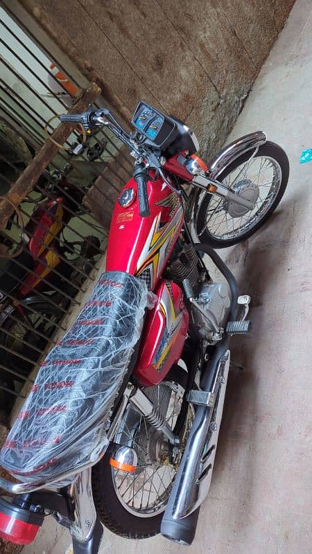 Applied 4 Honda 125 Red color open letter 10 10 new condition 5