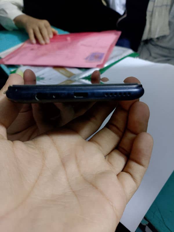 Infinix hot 10.  serious buyer need money for sale 4