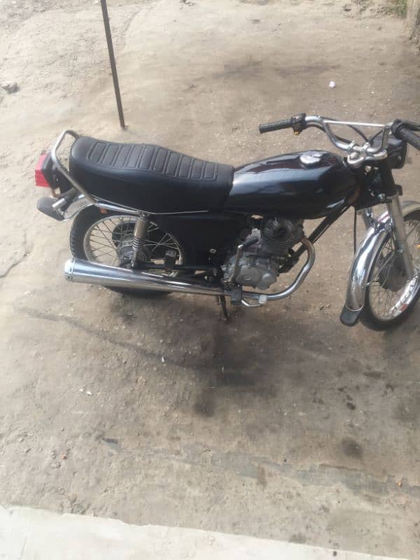 Honda 125 double Saman ke sath 0