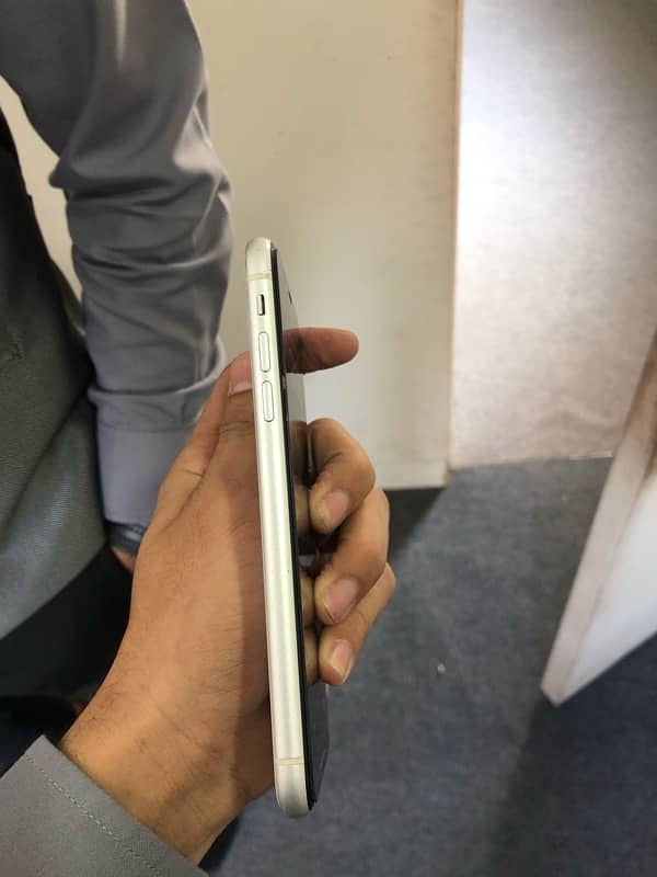 iphone xr 64 jb pta prove with box 4