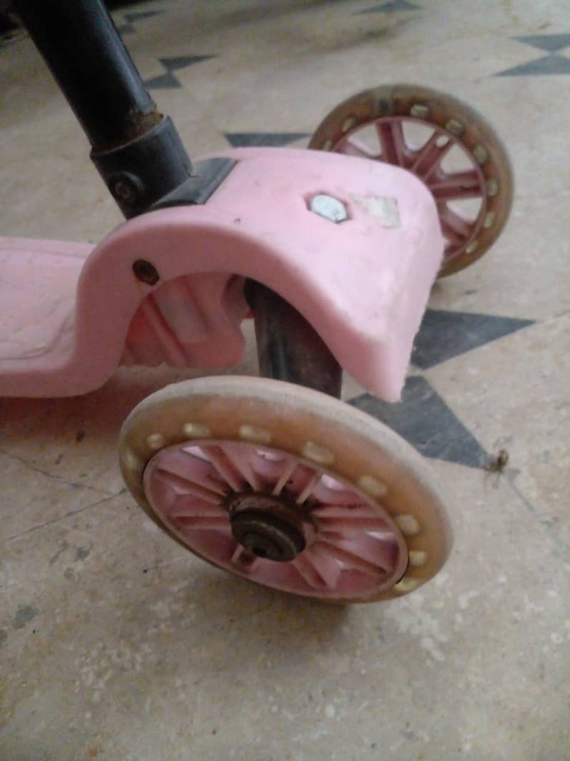 Pink scooty for girls 2