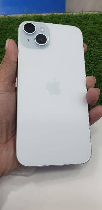 Iphone 15 plus box haii 10/10 what'sapp 03085167335 0