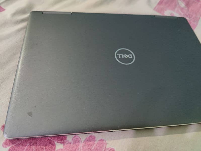 Dell Inspiron Series i7 8th Genration 7373 2 in 1 360 touch and type 7