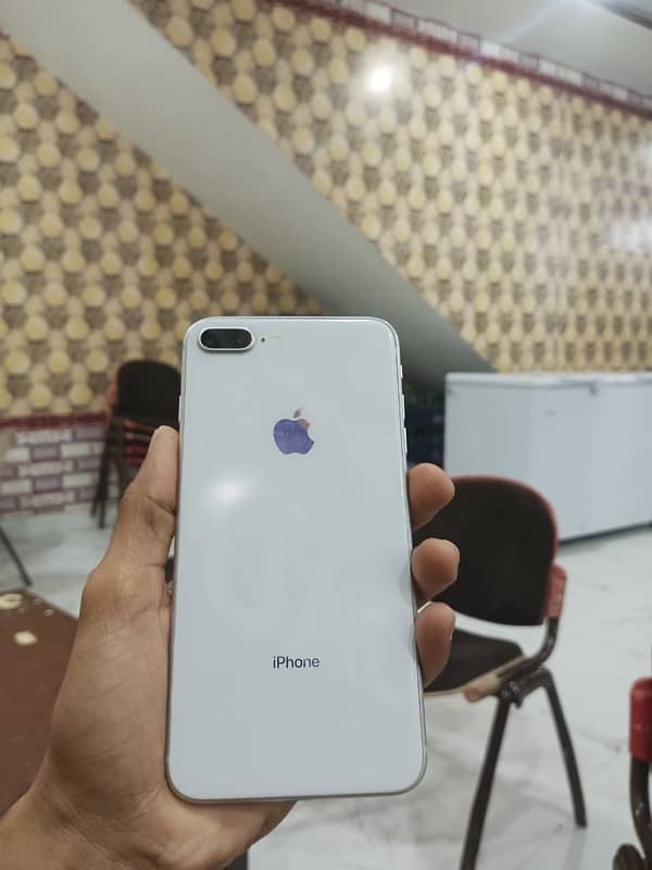 iPhone 8 plus ,,PTA proved ,,,64 GB 0