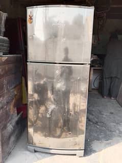 Dawlance fridge for sale