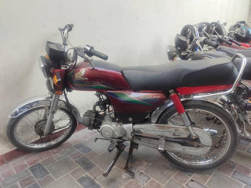 Honda CD 70 2015 0