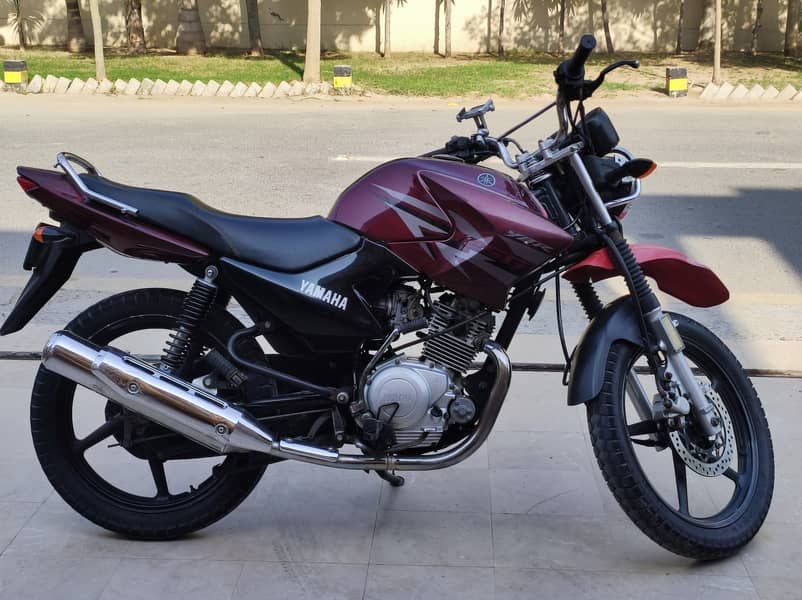 YAMAHA 125G Imported Model RED Genion condition (Karachi No. ) 0