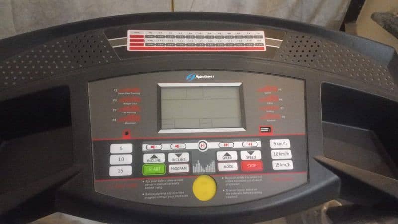 Running machine . Digital . gym fitness 6