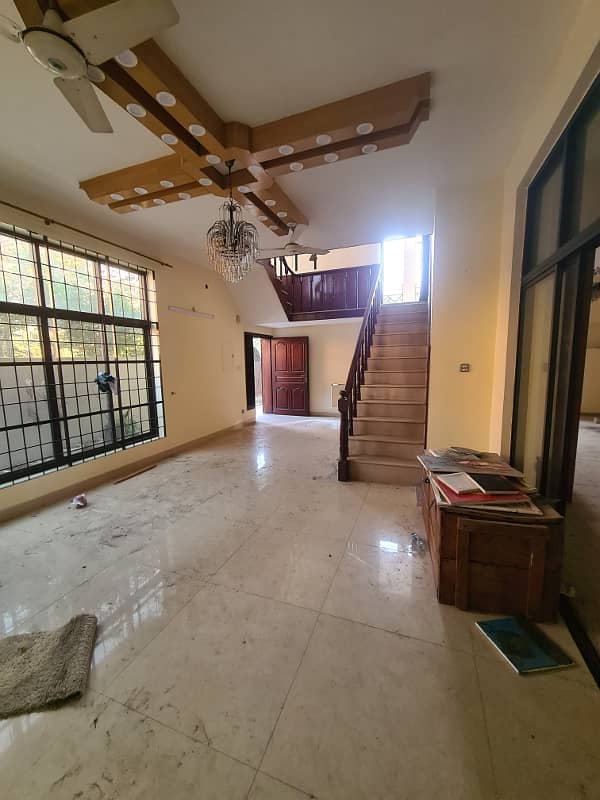 10MARLA DOUBLE STOREY HOUSE FOR RENT IN ALLAMA IQBAL TOWN 15