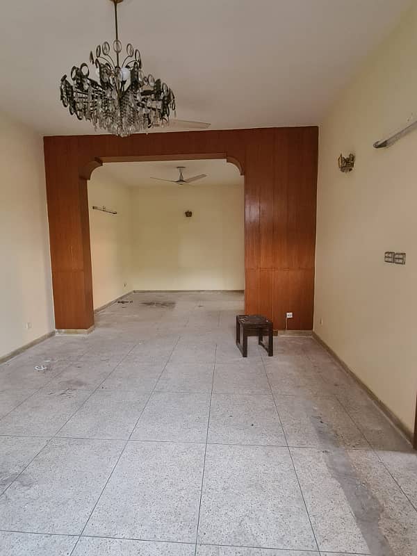 10MARLA DOUBLE STOREY HOUSE FOR RENT IN ALLAMA IQBAL TOWN 17