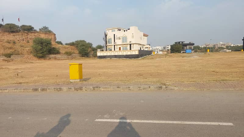 5 Marla Possessionable Plot in Rose Garden Zone 1, Phase 8 Bahria Town Rawalpindi 1