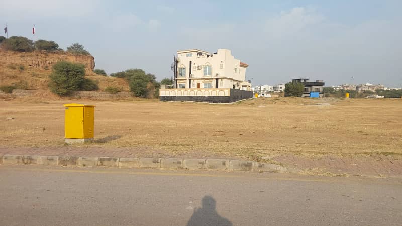 5 Marla Possessionable Plot in Rose Garden Zone 1, Phase 8 Bahria Town Rawalpindi 6