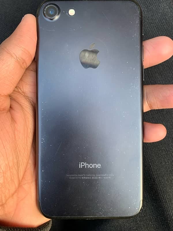 iphone 7 128gn pta Approved only bettery change 1