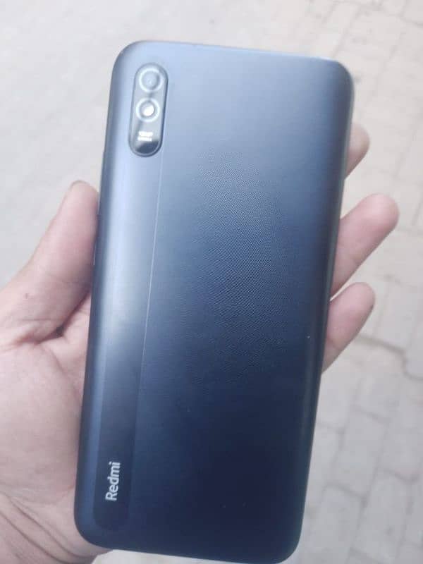 redmi 9A 3.32 ok set ha koi masla Ni ha only back camre blur ha 1