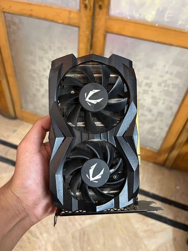 Zotac GTX 1660 Super 0